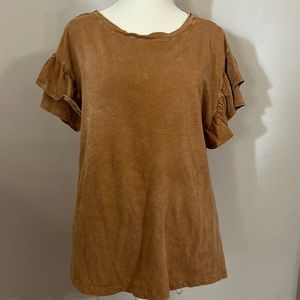Feminine boho T-shirt with ruffled sleeves (size 10/12)